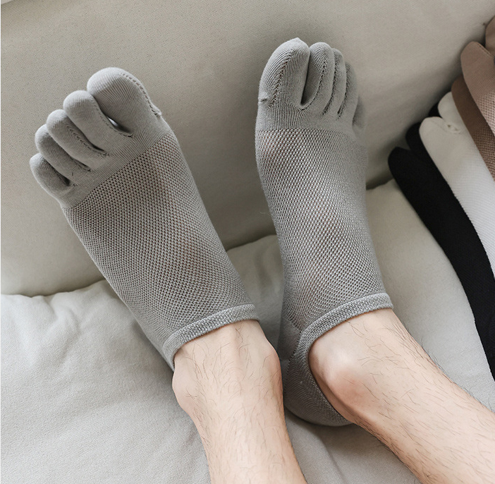 5 أزواج من جوارب الرجال غير ال - مراجعة Toe Sock Split وسعره